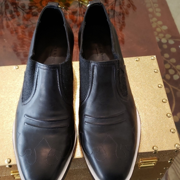 Rag and Bone Bootie - Picture 4 of 6